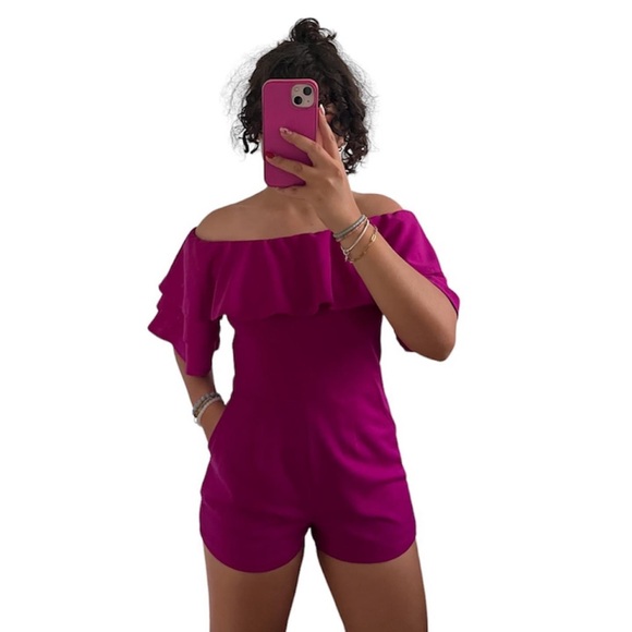 Off Shoulder Ruffle Romper - Picture 1 of 3